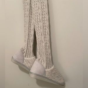 JustFab Brittany Knit Sock Fuzzie - Size 9